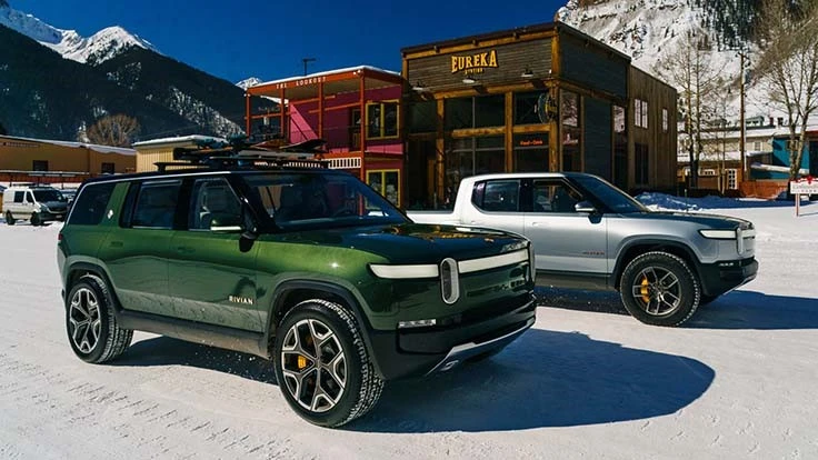 Rivian's R1S SUV (left) and R1T pickup should go on sale in 2020.