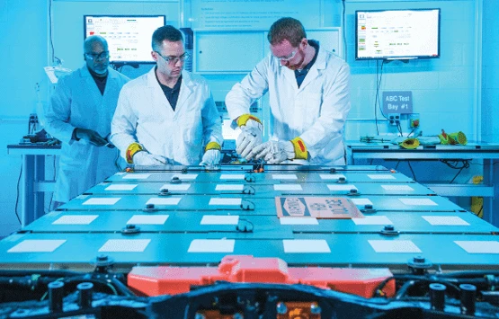 General Motors’ Ultium battery packs will use a wireless battery management system (wBMS) developed by Analog Devices to track and manage conditions in future electric vehicles (EVs).