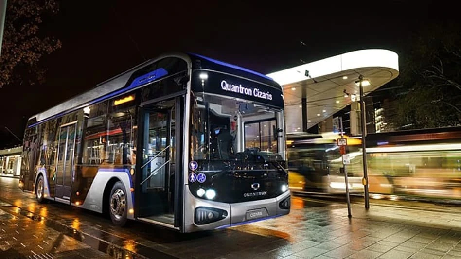 The QUANTRON CIZARIS twelve-meter electric bus (BEV).