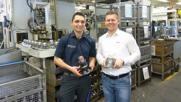 Andreas Hoffmann (left) from Hänel and Thomas Steiger from Hainbuch collaborated to develop the Mando G211 mandrel.